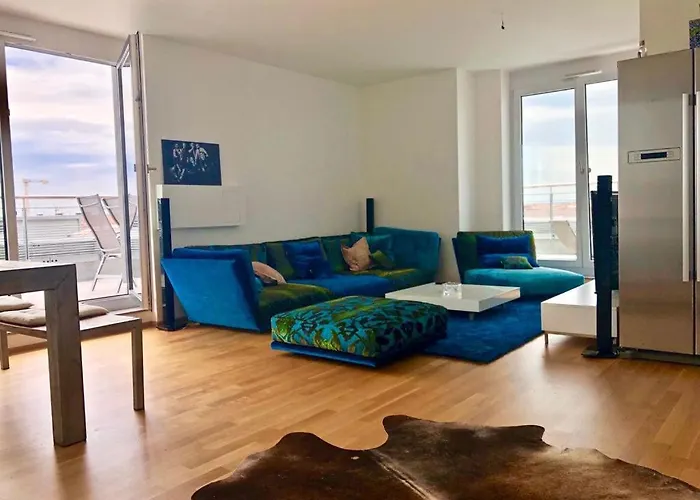 Exclusive Penthouse With Rooftop In The City