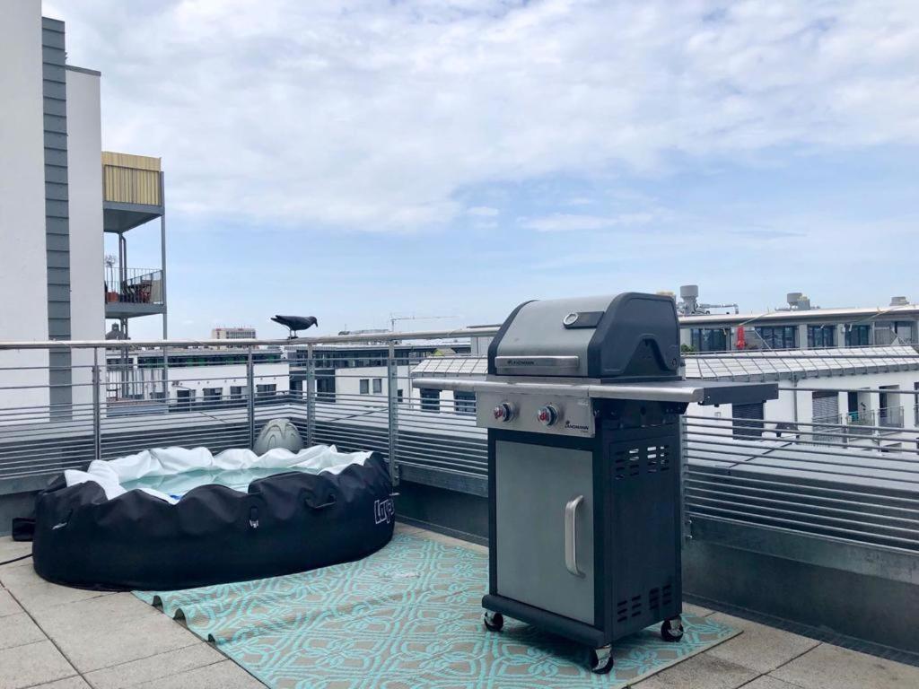 Exclusive Penthouse With Rooftop In The City Apartment